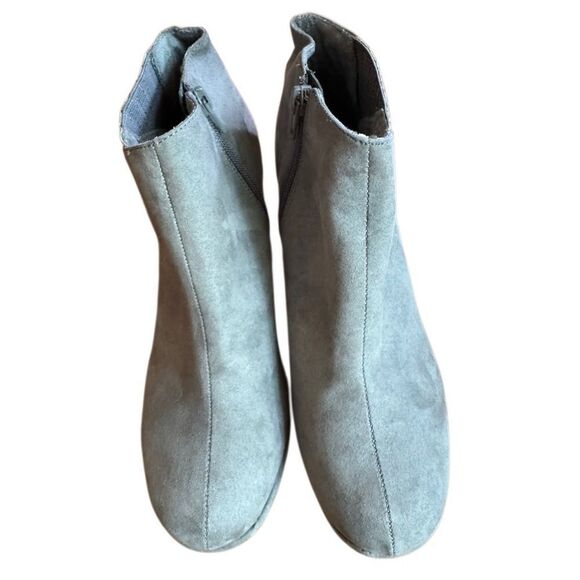Rampage Women's Grey Suede Heeled Ankle Wedge Boots - Size 8 - Picture 4 of 10